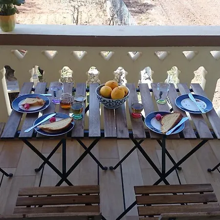 Yvonne Apartment