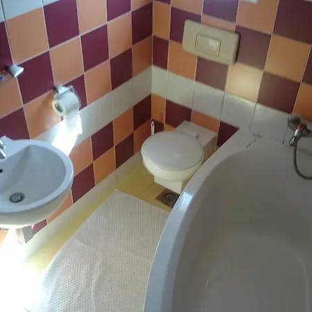 Yvonne Apartments Apartmán Pakoštane
