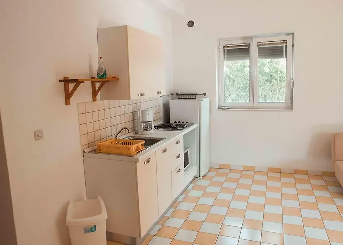 Yvonne Apartments Apartament Pakoštane