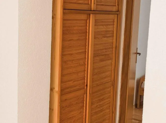 Yvonne Apartments Apartament Pakoštane